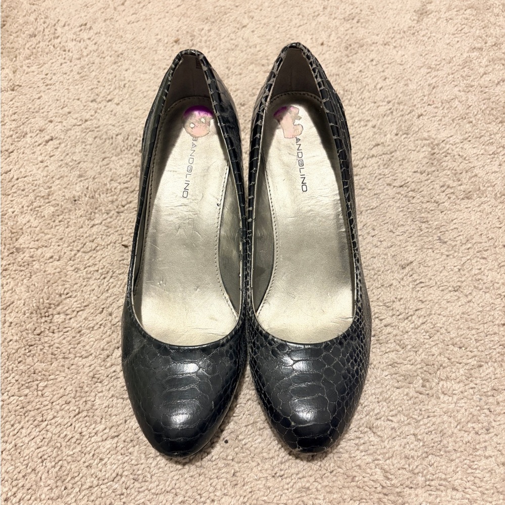 Bandolino Black Textured Wedges
